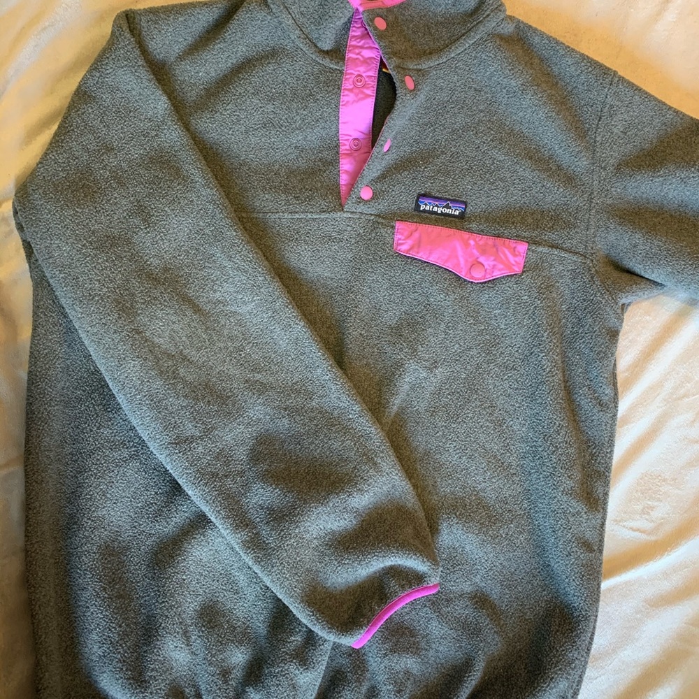 Patagonia Women’s grey and purple synchilla